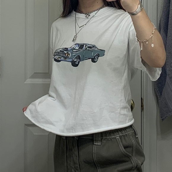 Brandy Melville Motorshow Graphic Tee - Picture 2 of 4